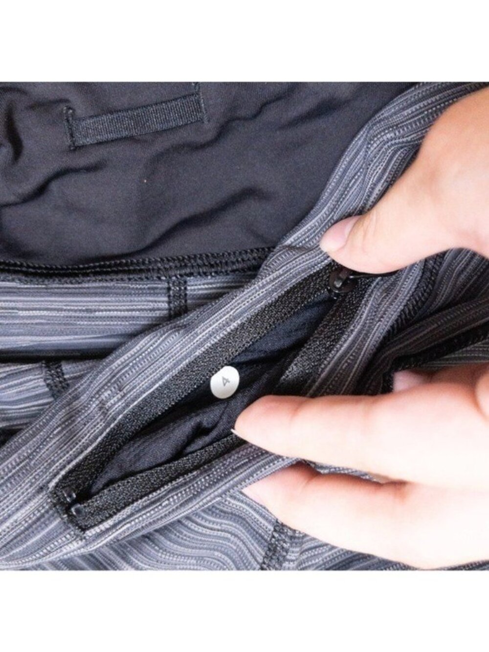 Lululemon Run Inspire Crop II Luxtreme Legging 4 Cyber Stripe Black Mesh Pocket - Picture 8 of 10